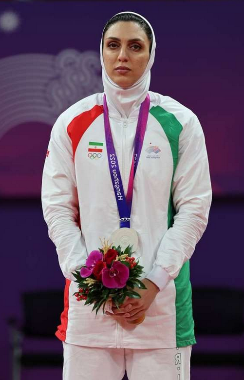 دنیا آقایی