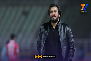 جنجال روی نیمکت پیکان؛ دقیقی با کارت قرمز از زمین اخراج شد!