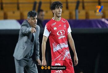 تکذیب شایعه خداحافظی مدافع پرسپولیس از فوتبال
