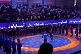 مراسم آغازین فینال لیگ برتر کشتی آزاد؛ حسن یزدانی سالن را منفجر کرد!