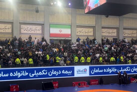 شعار هواداران استقلال جویبار؛ کشتی سفارشی همینه، همینه